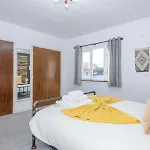 Apartment Chic Family Retreat In Heart Of - Pass The Keys Leeds (West Yorkshire)