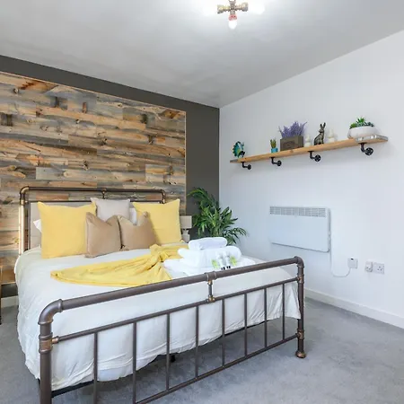 Chic Family Retreat In Heart Of Leeds Leeds (West Yorkshire)