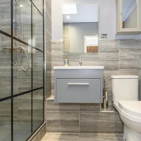 Chic Family Retreat In Heart Of - Pass The Keys Apartment Leeds (West Yorkshire)