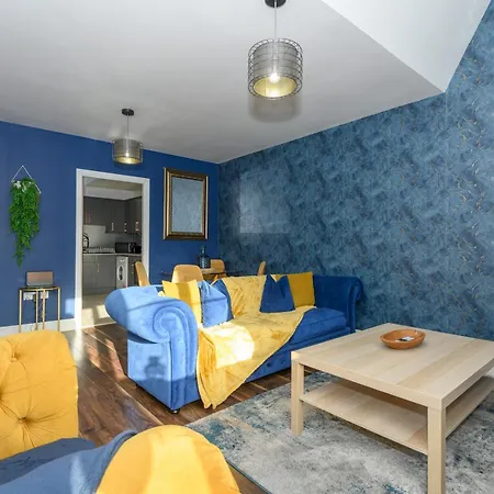 Chic Family Retreat In Heart Of Leeds Apartment Leeds (West Yorkshire)