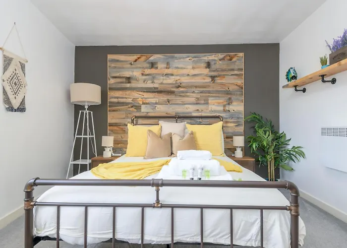 Apartment Chic Family Retreat In Heart Of - Pass The Keys Leeds (West Yorkshire)