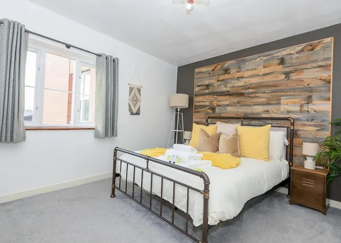 Chic Family Retreat In Heart Of - Pass The Keys *