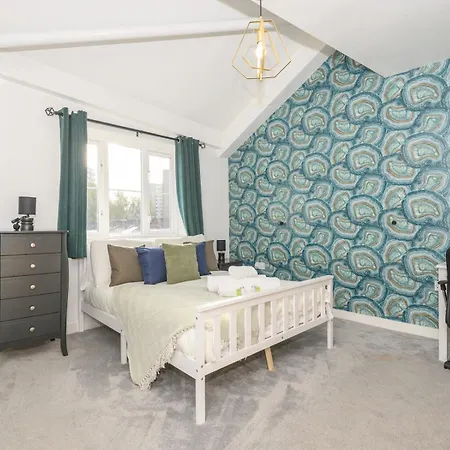 Chic Family Retreat In Heart Of - Pass The Keys 公寓